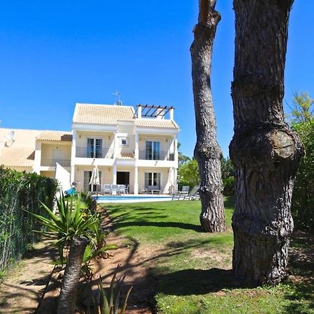 Spacious Vilamoura Villa 4 Bedrooms Villa Amendoeira Table Tennis Great Pool Area Quarteira Exterior photo