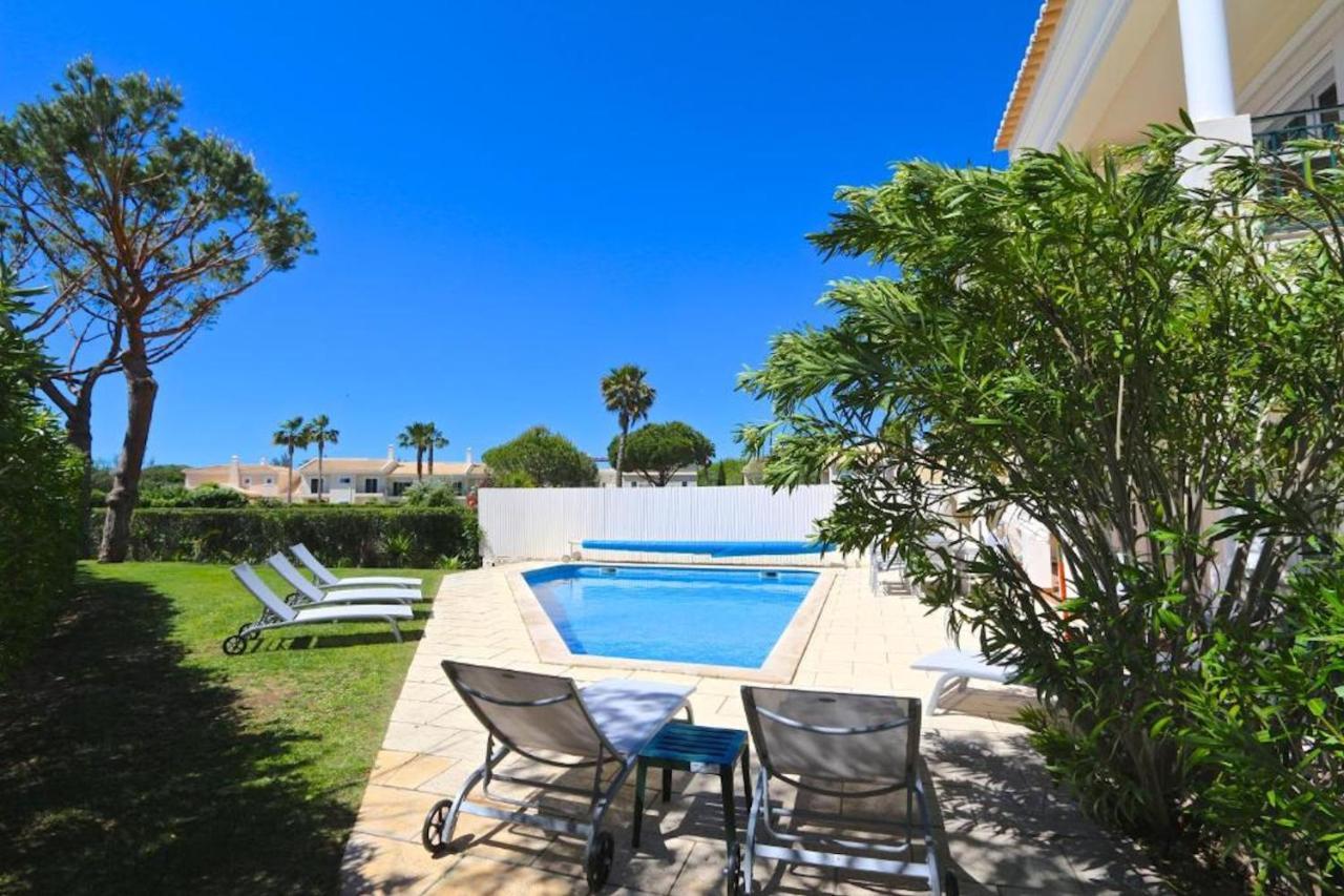 Spacious Vilamoura Villa 4 Bedrooms Villa Amendoeira Table Tennis Great Pool Area Quarteira Exterior photo